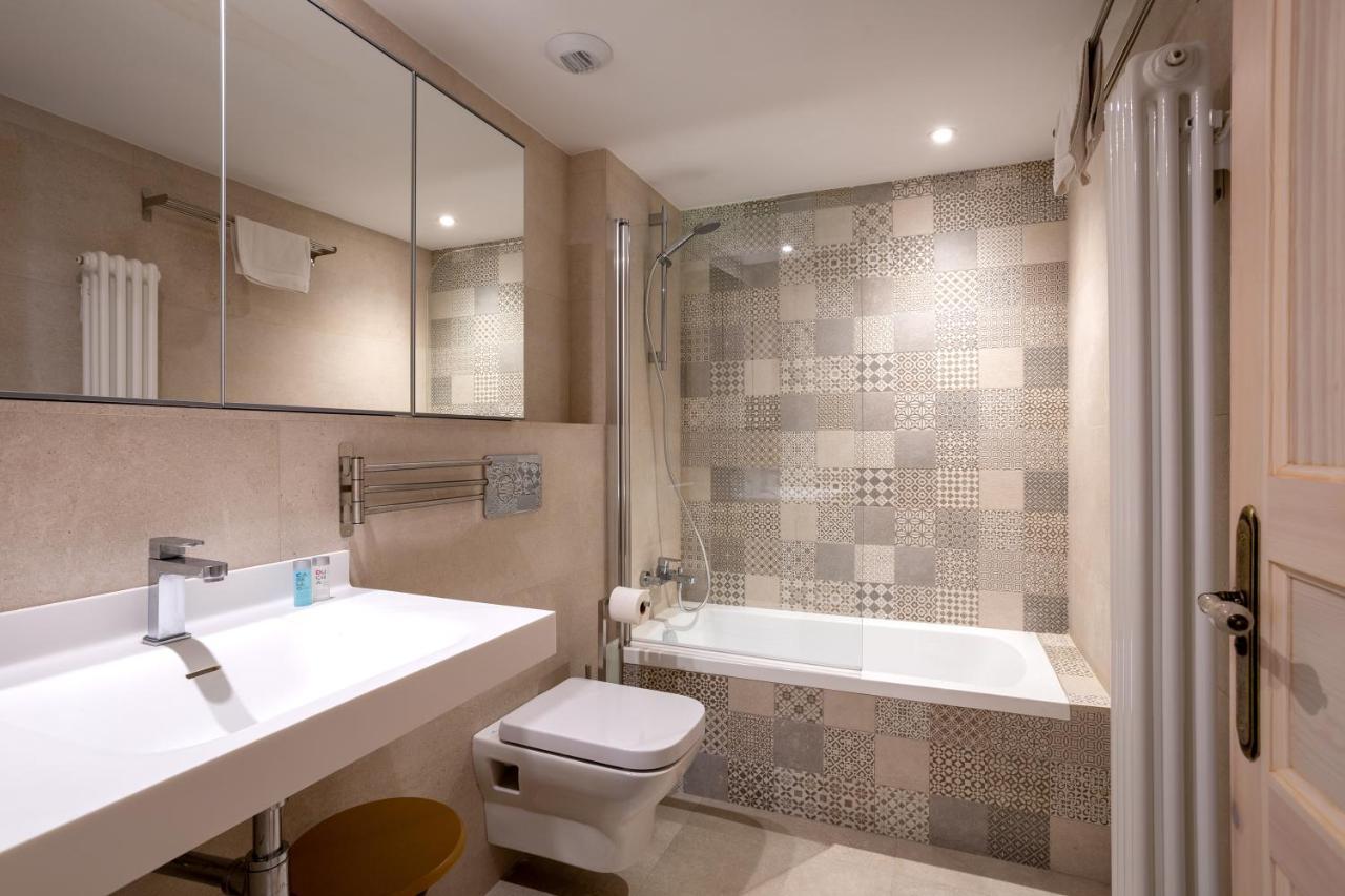 Aparthotel Edules *